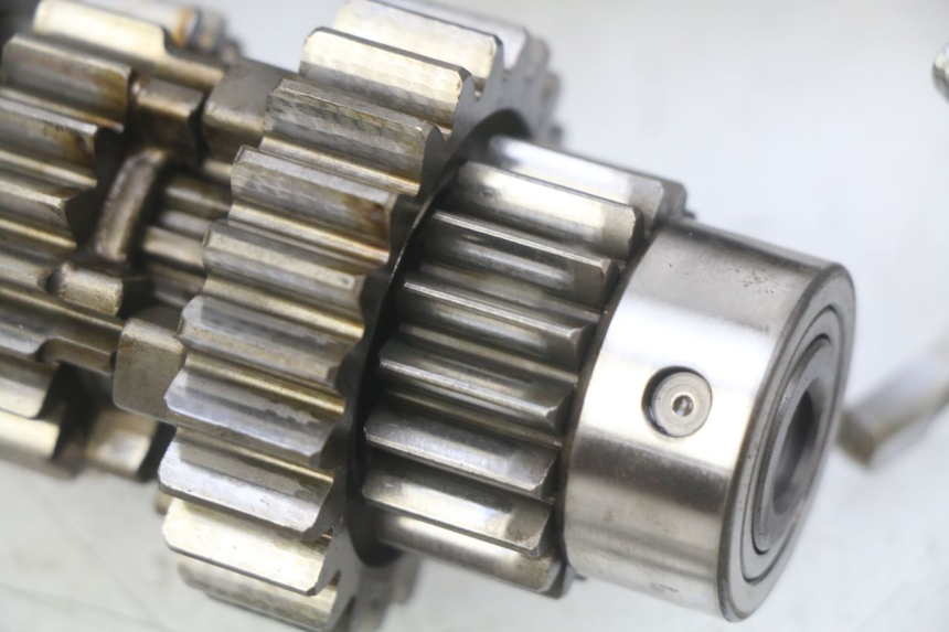 photo de CAMBIO HONDA CBF 500 (2004 - 2007) - Angolazione alternativa