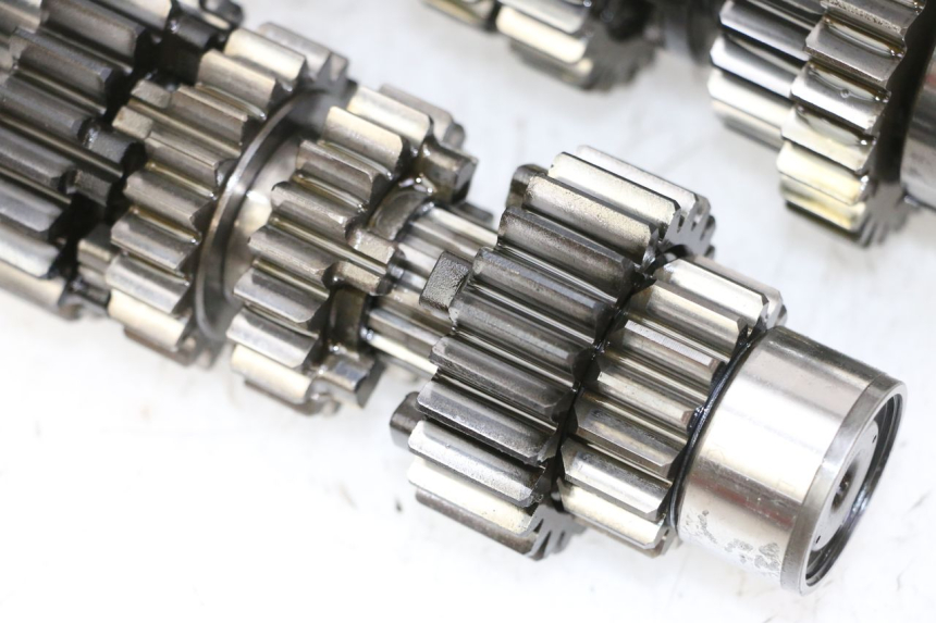 photo de CAMBIO HONDA CBR RR FIREBLADE 900 (1992 - 1994) - Marcature e riferimenti originali