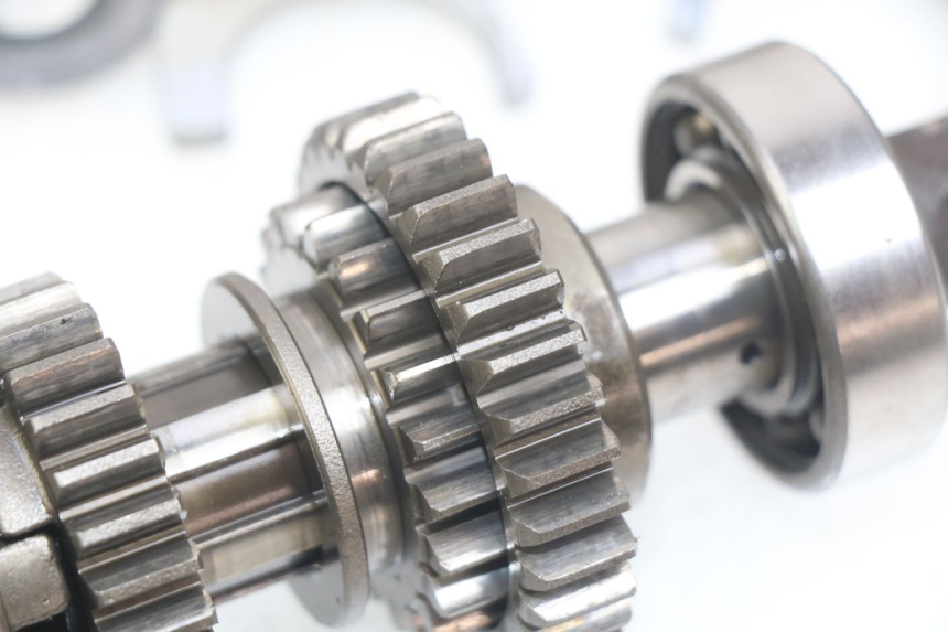 photo de CAMBIO HONDA CM 125 (1983 - 2003) - Stato della superficie e materiale