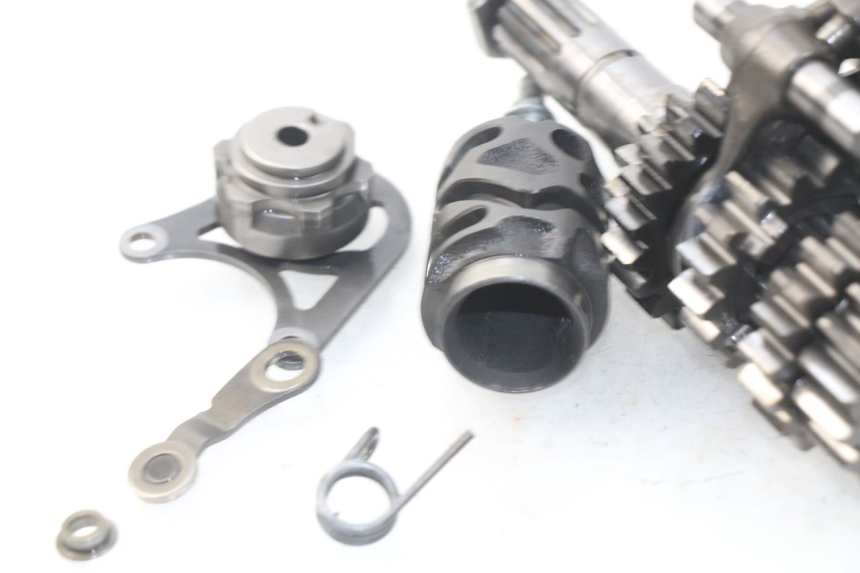 photo de CAMBIO HONDA CRF CR-F 450 (2001 - 2005) - Zoom sui componenti