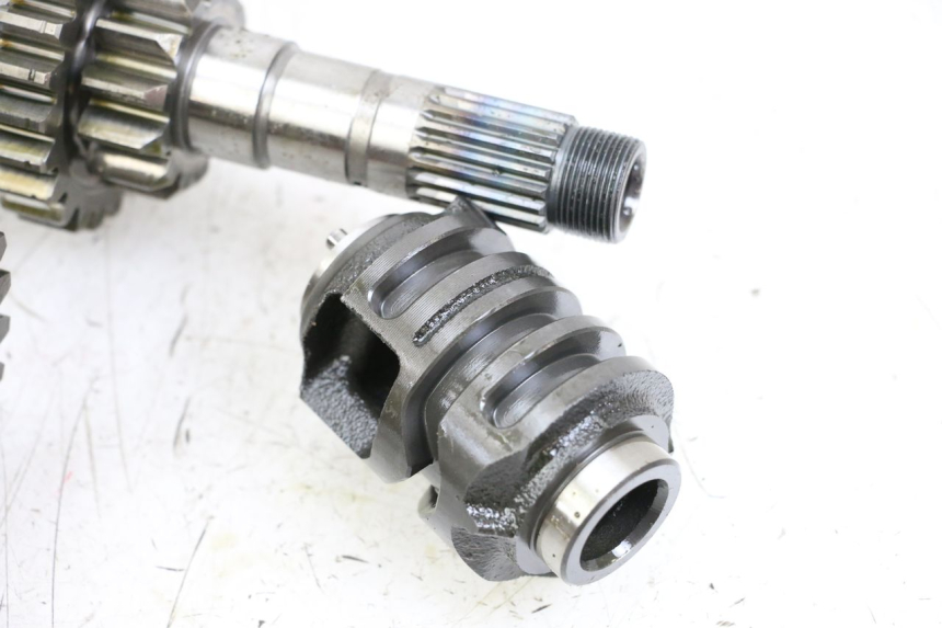 photo de CAMBIO HONDA CRF R 250 (2020 - 2021) - Primo piano tecnico