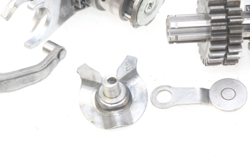 photo de CAMBIO CCR DIRT BIKE 110 - Focus sulla struttura