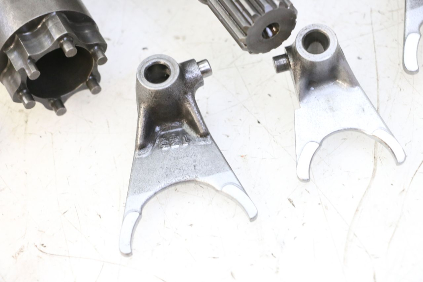 photo de CASSA DEL CAMBIO APRILIA ETX 125 (1998 - 2002) - Primo piano tecnico