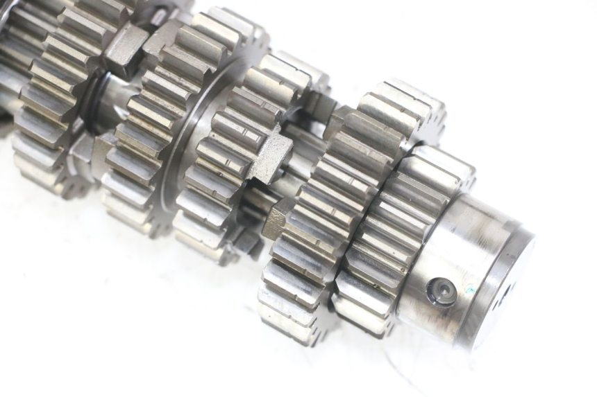 photo de CASSA DEL CAMBIO SUZUKI GS GSE 500 (2001 - 2003) - Caratteristiche distintive