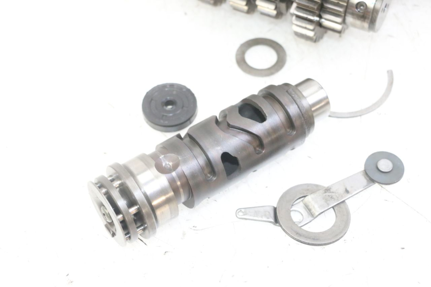 photo de CASSA DEL CAMBIO SUZUKI GS GSE 500 (2001 - 2003) - Ispezione visiva dettagliata