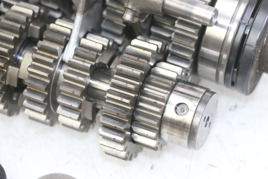 photo de CASSA DEL CAMBIO SUZUKI GS GSE 500 (2001 - 2003) - Altra angolazione