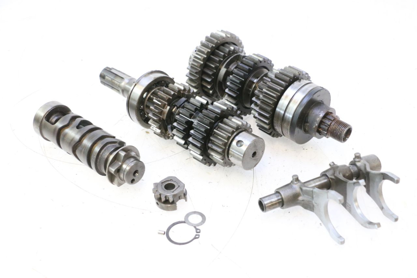 photo de CAMBIO SUZUKI GSF N BANDIT 1200 (2001 - 2005) - Vista principale