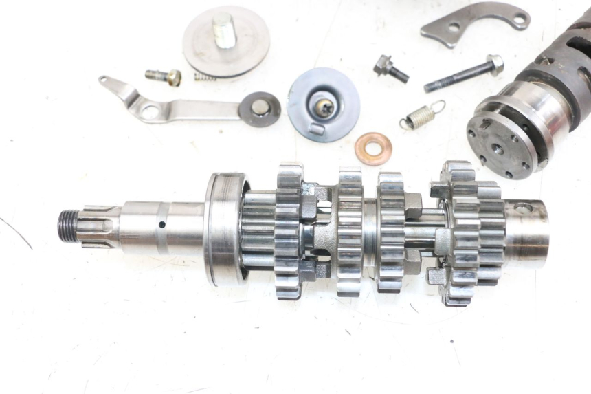 photo de CAMBIO SUZUKI GSX E 250 (1982 - 1983) - Zoom qualità usato