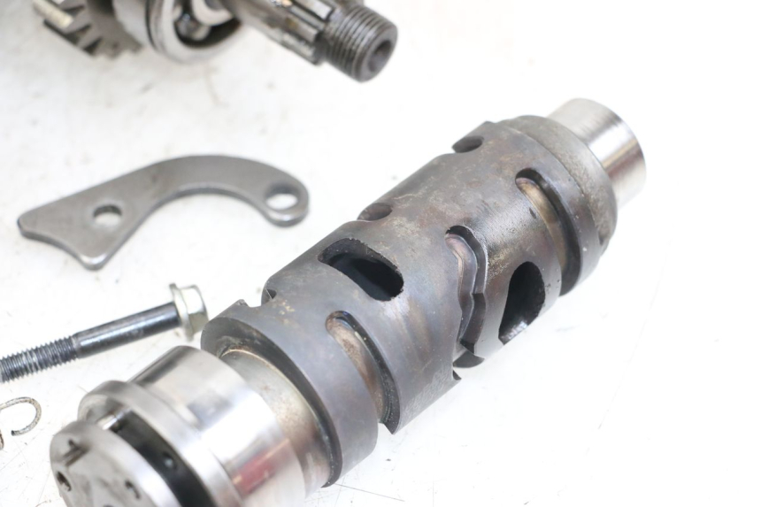 photo de CAMBIO SUZUKI GSX E 250 (1982 - 1983) - Vista principale