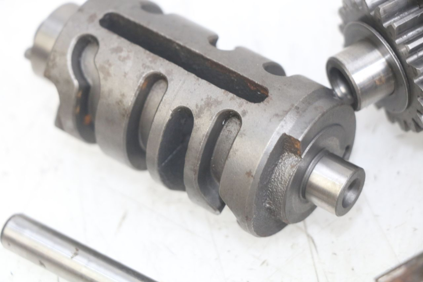 photo de CAMBIO SYM HUSKY 125 (1999 - 2005) - Dettagli dei punti di fissaggio