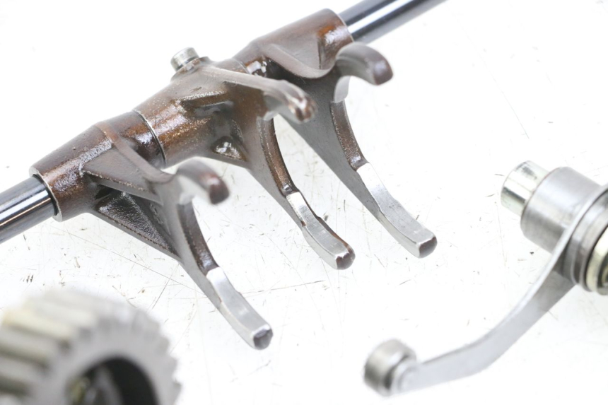 photo de CAMBIO MOTO GUZZI NORGE 8V GT 1200 (2011 - 2016) - Altra angolazione