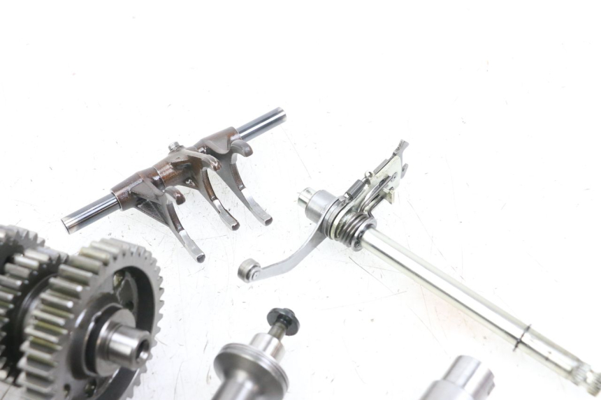 photo de CAMBIO MOTO GUZZI NORGE 8V GT 1200 (2011 - 2016) - Vista d'insieme del prodotto