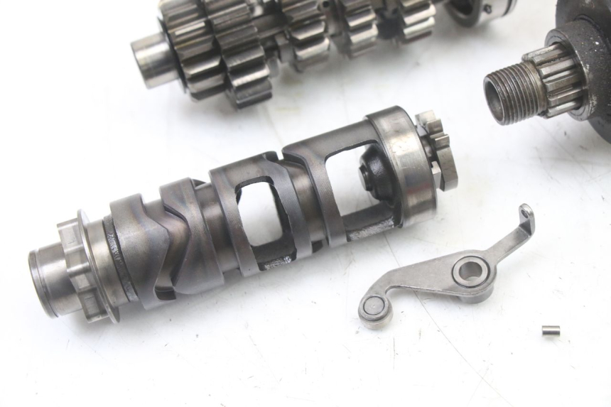 photo de CAMBIO SUZUKI GSF S BANDIT 600 (2000 - 2004) - Altra vista dell'articolo