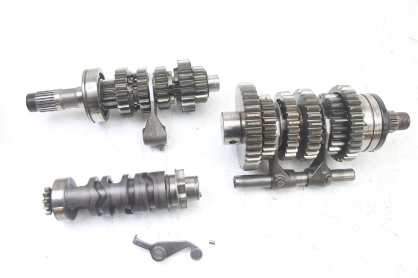 photo de CAMBIO SUZUKI GSF S BANDIT 600 (2000 - 2004) - Primo piano tecnico