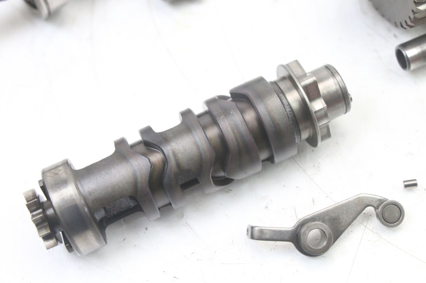 photo de CAMBIO SUZUKI GSF S BANDIT 600 (2000 - 2004) - Marcature e riferimenti originali