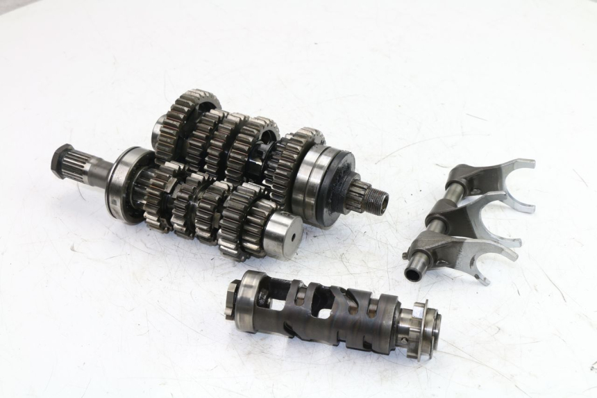 photo de Scatola del cambio SUZUKI GSF S BANDIT ABS 650 (2005 - 2006) - Altra vista dell'articolo