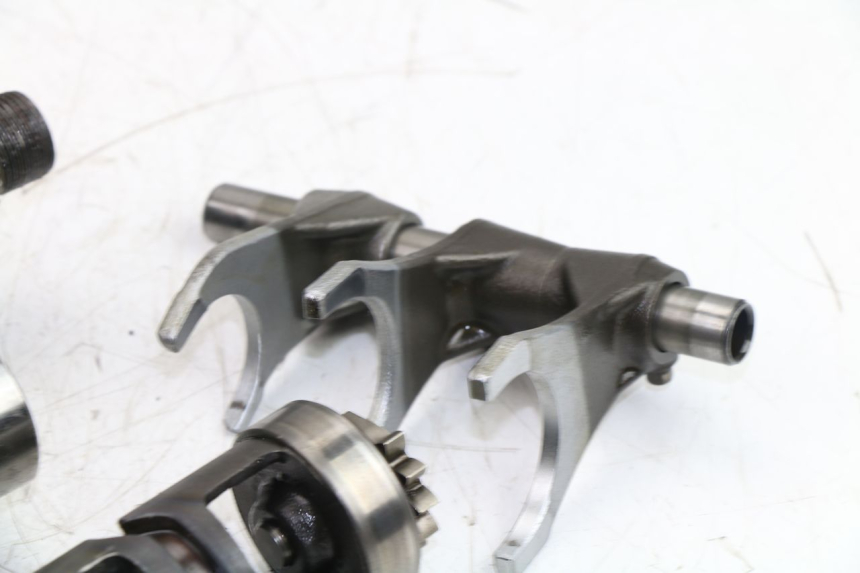 photo de Scatola del cambio SUZUKI GSF S BANDIT ABS 650 (2005 - 2006) - Ispezione visiva dettagliata