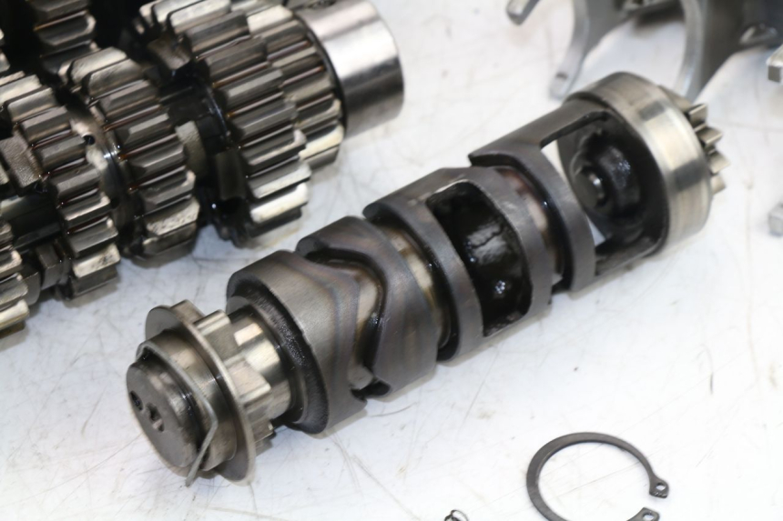 photo de Scatola del cambio SUZUKI GSF S BANDIT ABS 650 (2005 - 2006) - Focus sulla struttura