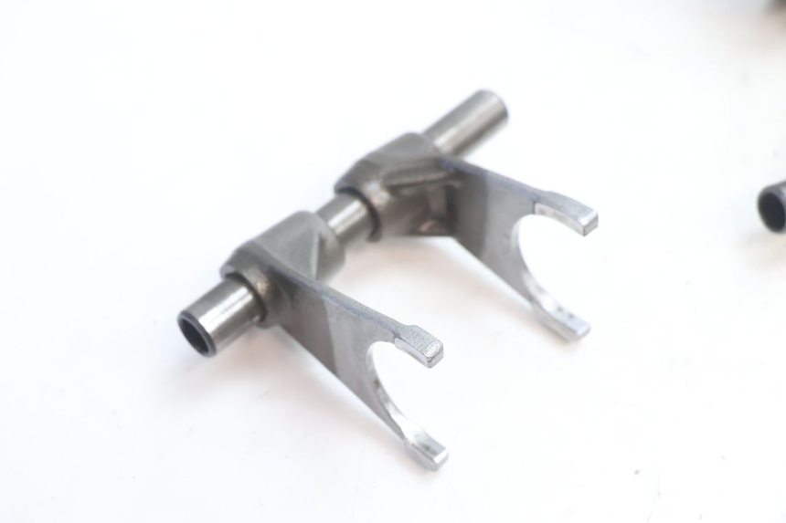 photo de Scatola del cambio SUZUKI SV S 650 (1999 - 2002) - Primo piano tecnico