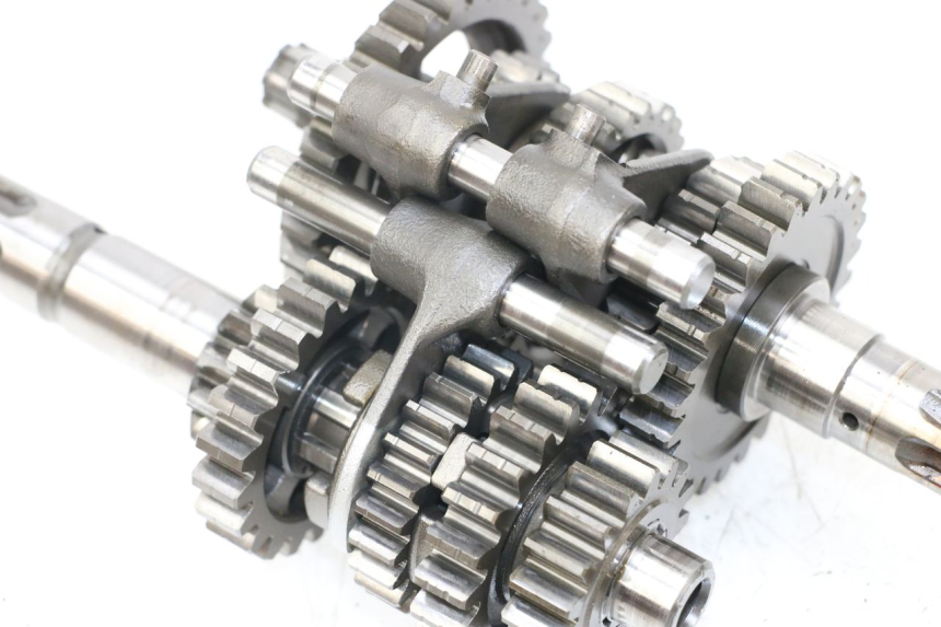 photo de CAMBIO SUZUKI VL INTRUDER 125 (2004 - 2007) - Dettagli dei punti di fissaggio