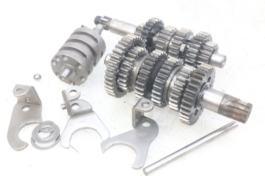 photo de CAMBIO PEUGEOT XP6 50 (2006 - 2011) - Vista principale