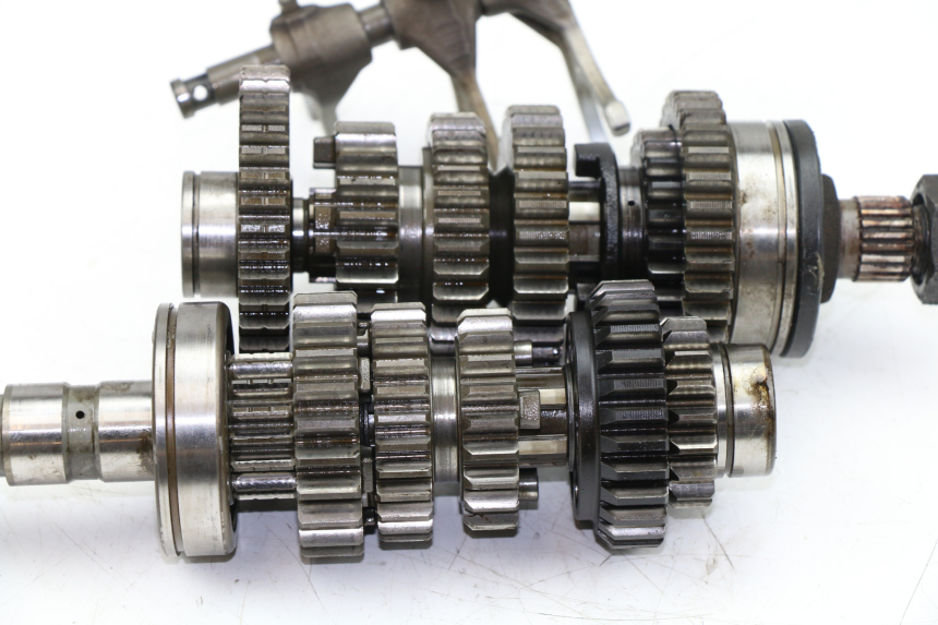 photo de Scatola del cambio YAMAHA XJS DIVERSION 600 (2000 - 2003) - Dettagli dei punti di fissaggio