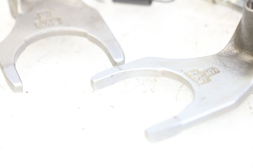 photo de CAMBIO YAMAHA YZF R1 1000 (2007 - 2008) - Ispezione visiva dettagliata