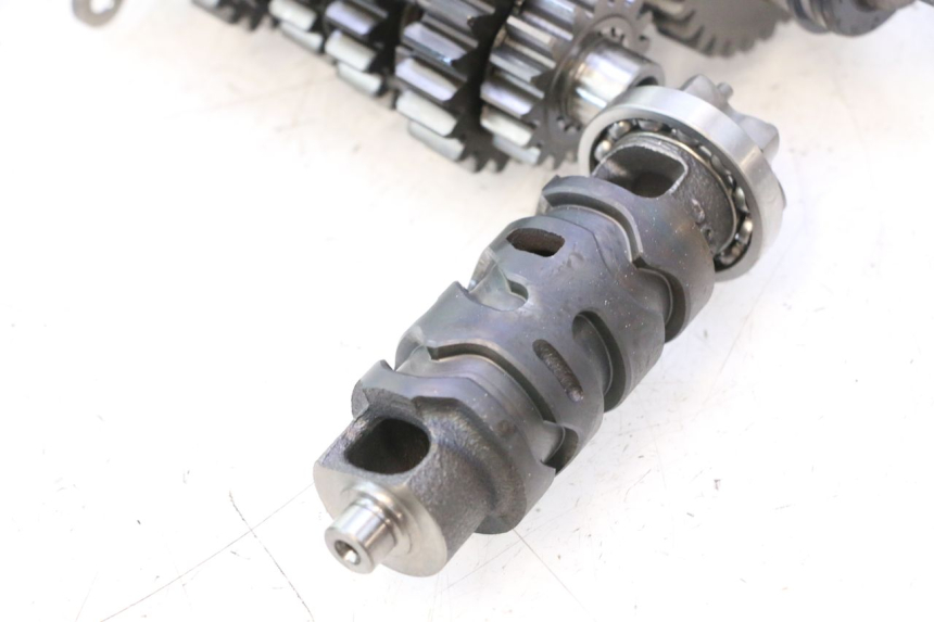 photo de CAMBIO YAMAHA YZF R6 600 (2008 - 2009) - Zoom sui componenti