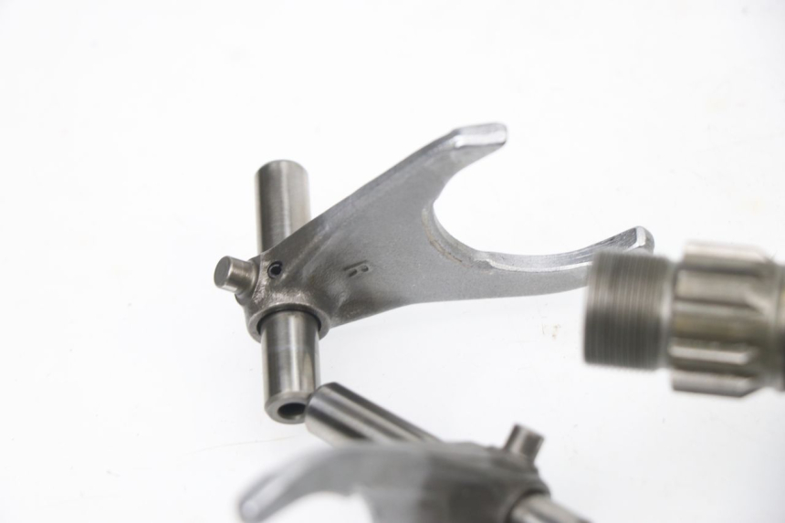 photo de CAMBIO YAMAHA YZF YZ-F 450 (2006 - 2009) - Angolazione alternativa