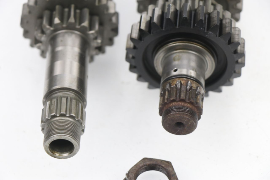 photo de CAMBIO YAMAHA YZF YZ-F 450 (2006 - 2009) - Dettagli dei punti di fissaggio