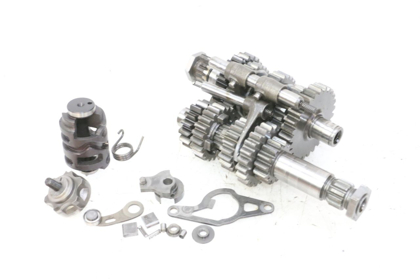 photo de CAMBIO YAMAHA YZF YZ-F 450 (2014 - 2016) - Dettagli dei punti di fissaggio