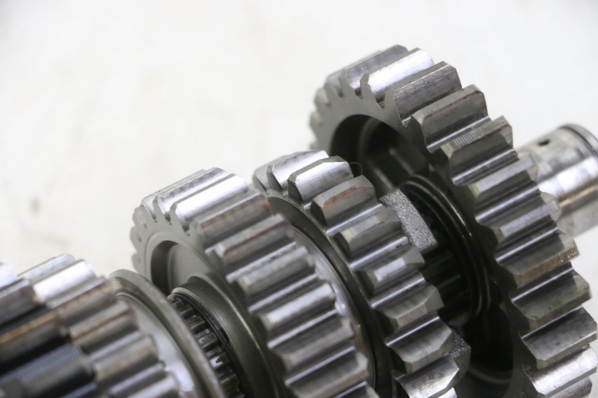 photo de CAMBIO YAMAHA YZF YZ-F 450 (2014 - 2016) - Stato della superficie e materiale