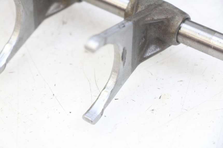 photo de CAMBIO KAWASAKI ZX-6R ZX6R 600 (1995 - 1997) - Angolazione alternativa