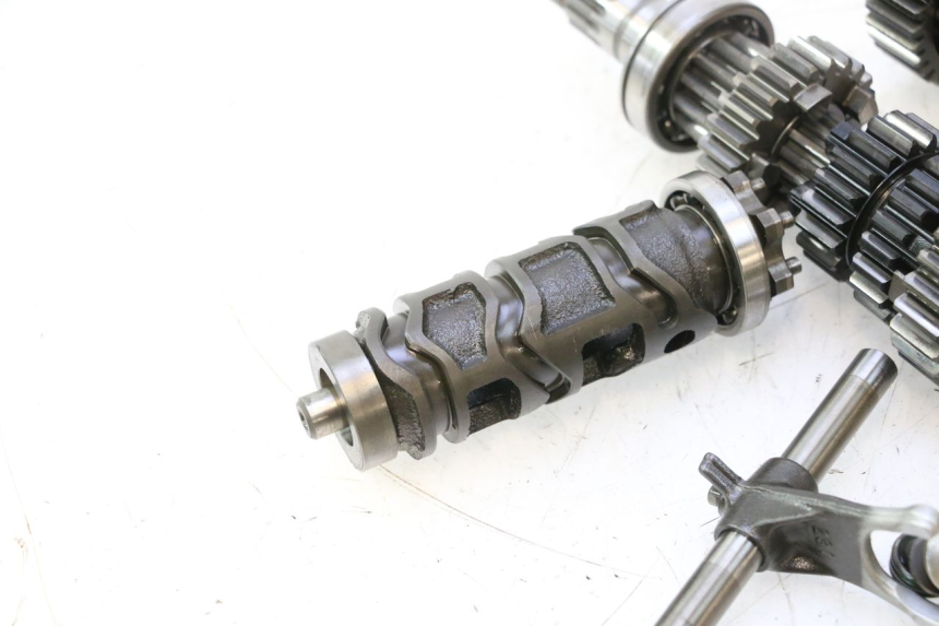 photo de CAMBIO KAWASAKI ZX-6R ZX6R 600 (2000 - 2002) - Angolazione alternativa