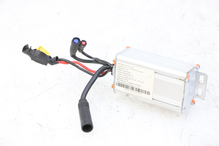 photo de BOITIER CDI URBANGLIDE 100XS 1 - Dettaglio del componente