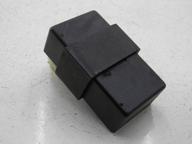 photo de Centralina CDI BENZHOU YY50QT31 VINTAGE 50 (2009 - 2012) - Dettaglio del componente