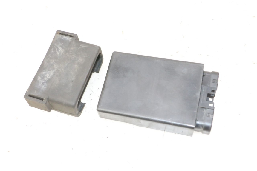 photo de CENTRALINA CDI HONDA CBR RR FIREBLADE 900 (1992 - 1994) - Altra angolazione