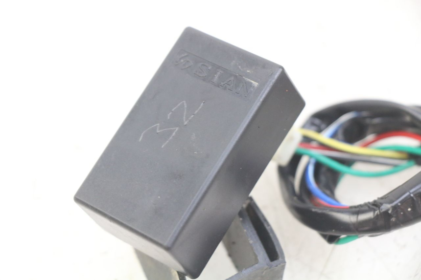 photo de CENTRALINA CDI CCR DIRT BIKE 125 - Primo piano tecnico