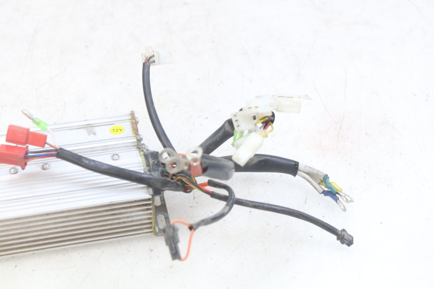 photo de CENTRALINA CDI EASY WATTS E-OPAI 1 (2019 - 2024) - Dettagli dei punti di fissaggio