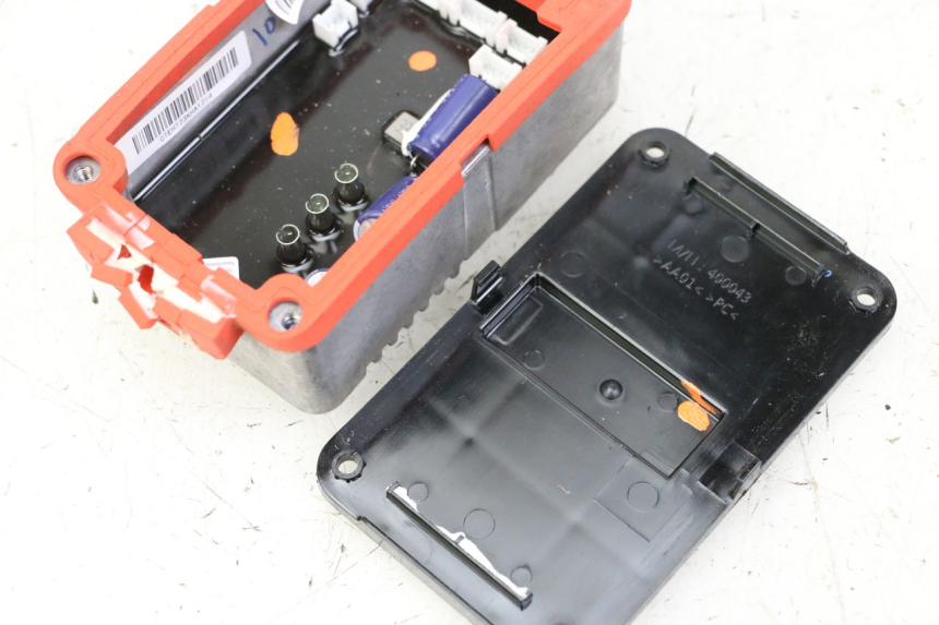 photo de BOITIER CDI SEGWAY NINEBOT E2 1 - Zoom sui componenti