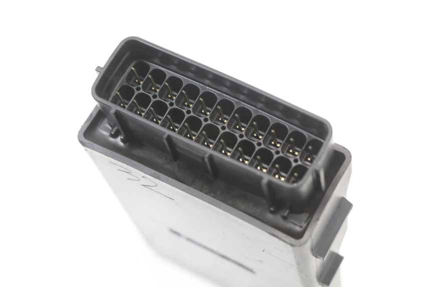 photo de CENTRALINA CDI HONDA FES PANTHEON 2T 125 (1998 - 2002) - Zoom sullo stato d'uso