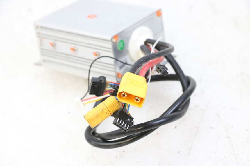 photo de CENTRALINA CDI KUKIRIN G2 MASTER 1 - Primo piano tecnico