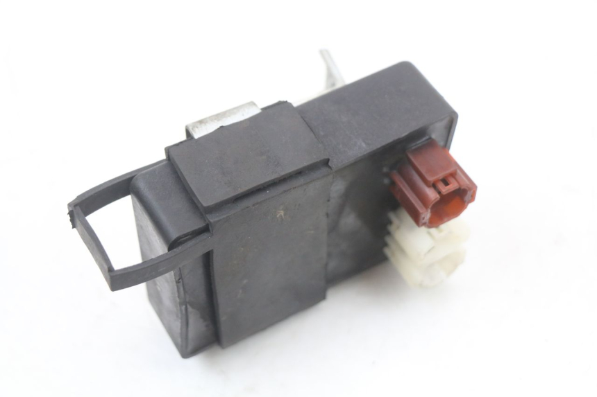 photo de CENTRALINA CDI HYOSUNG GTR 125 (2006 - 2008) - Primo piano tecnico