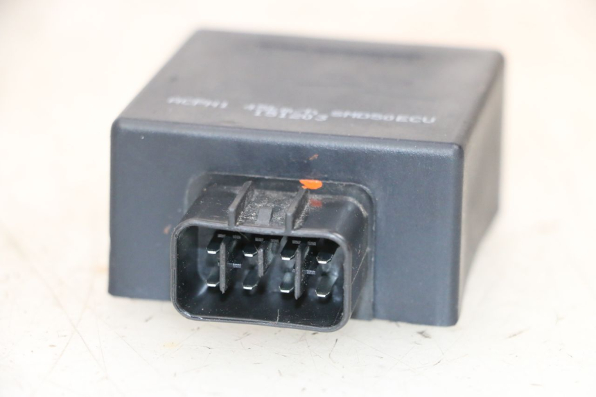 photo de CENTRALINA CDI PEUGEOT KISBEE 2T 50 (2010 - 2017) - Dettaglio del componente