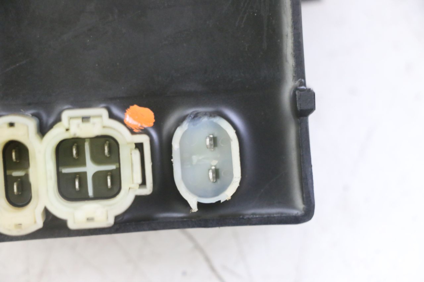 photo de CENTRALINA CDI PIAGGIO NEW TYPHOON 50 (2018 - 2021) - Dettagli dei punti di fissaggio