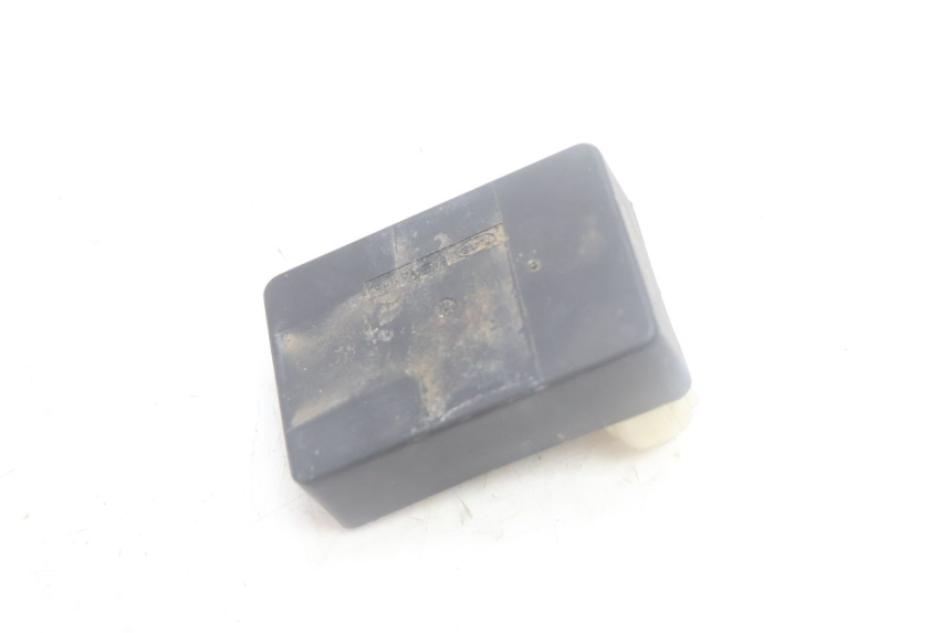 photo de CENTRALINA CDI HONDA SCV LEAD 100 (2003 - 2007) - Primo piano tecnico