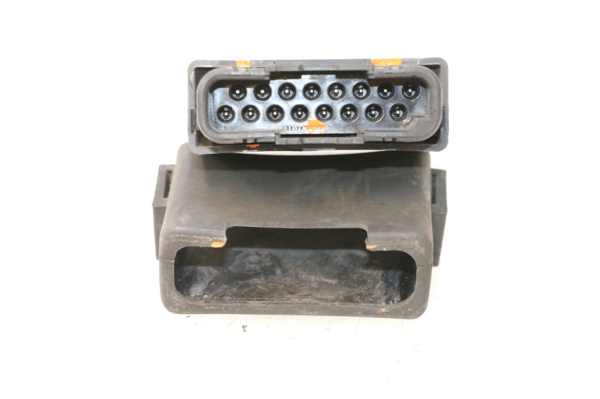 photo de CENTRALINA CDI HONDA ST PAN EUROPEAN 1100 (1990 - 2002) - Primo piano tecnico
