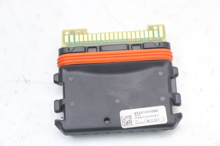 photo de CENTRALINA CDI HUSQVARNA SVARTPILEN 401 (2018 - 2023) - Altra angolazione