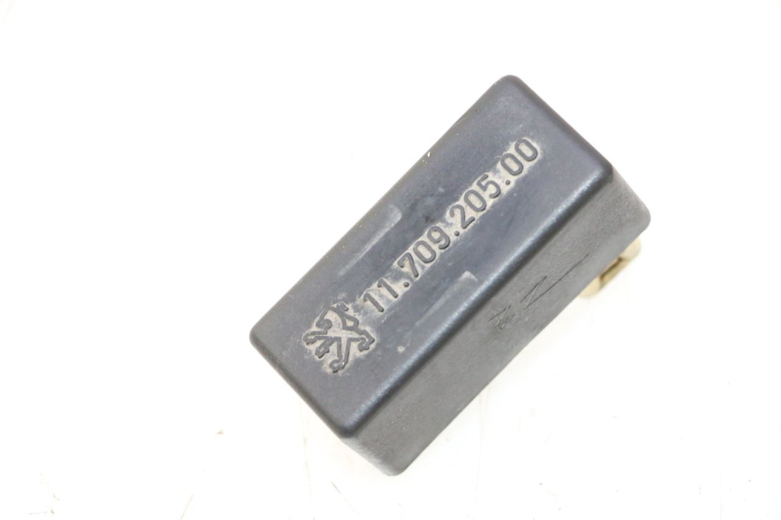 photo de Centralina CDI PEUGEOT TREKKER 50 (1995 - 2004) - Vista principale