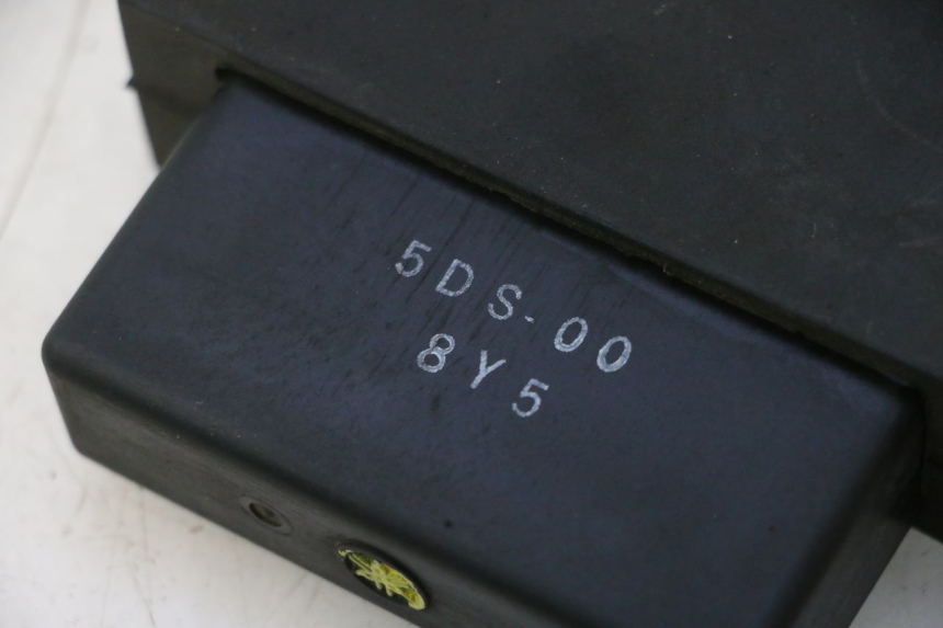 photo de CENTRALINA CDI YAMAHA YP MAJESTY 125 (1998 - 2001) - Stato della superficie e materiale